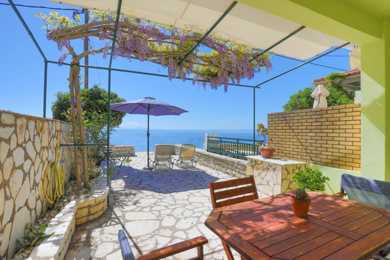 ניסקי Kaminaki Beachfront Apartments מראה חיצוני תמונה