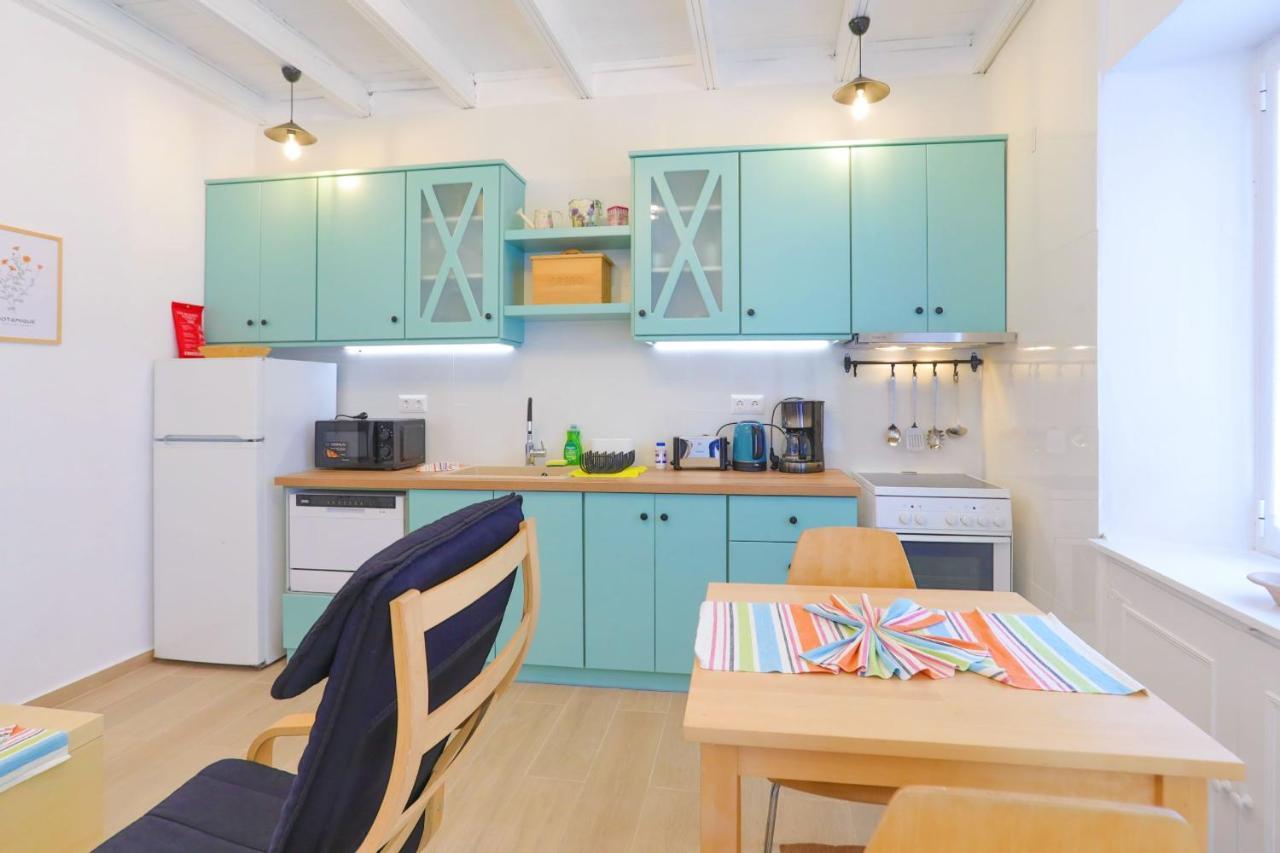 ניסקי Kaminaki Beachfront Apartments מראה חיצוני תמונה