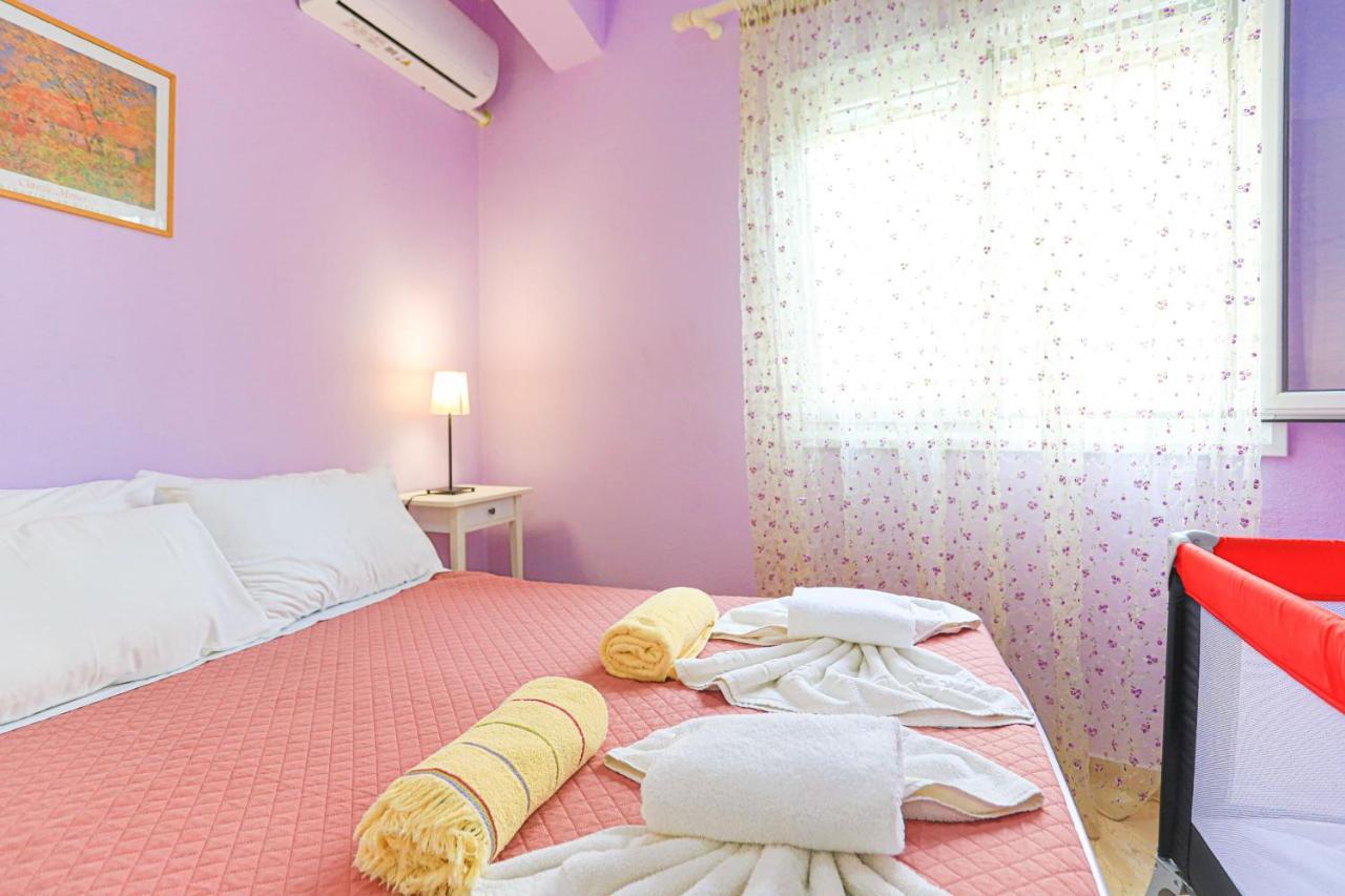 ניסקי Kaminaki Beachfront Apartments מראה חיצוני תמונה