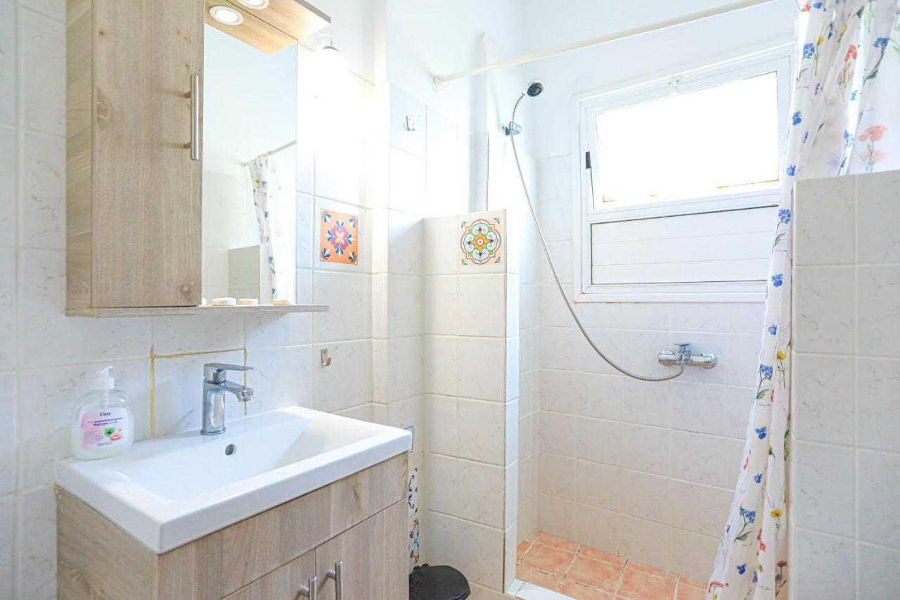 ניסקי Kaminaki Beachfront Apartments מראה חיצוני תמונה