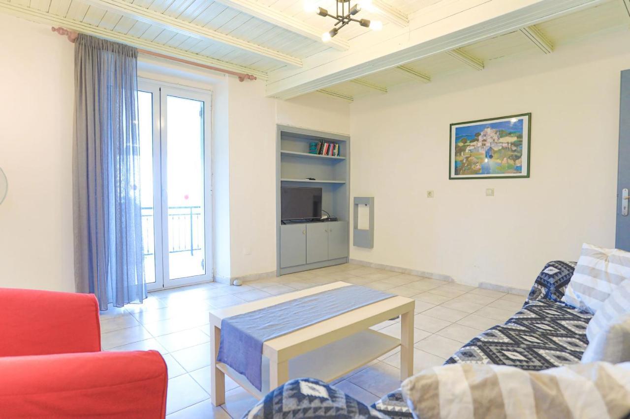 ניסקי Kaminaki Beachfront Apartments מראה חיצוני תמונה