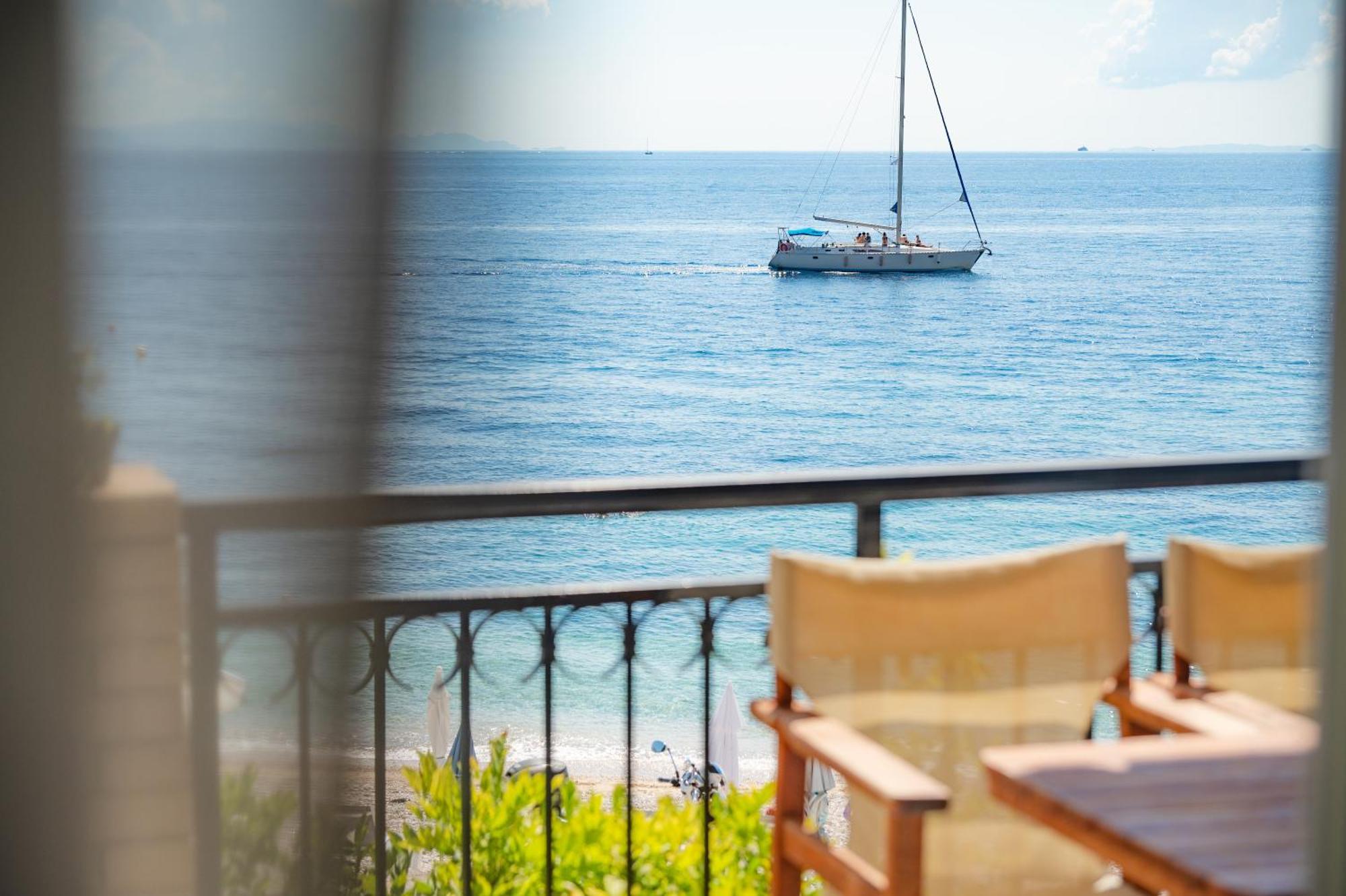 ניסקי Kaminaki Beachfront Apartments מראה חיצוני תמונה
