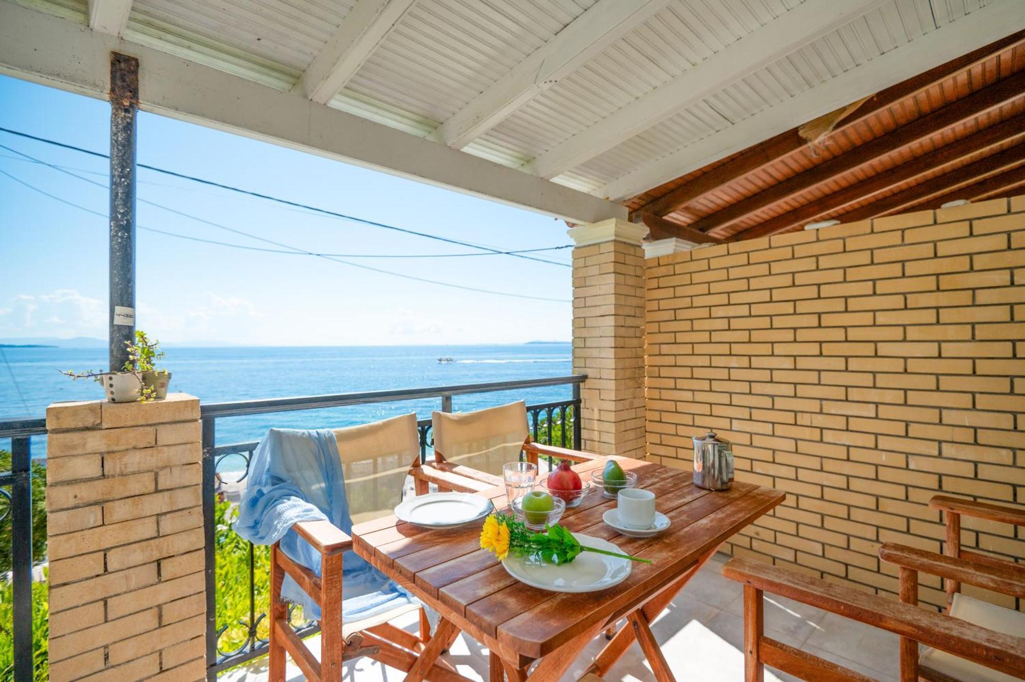 ניסקי Kaminaki Beachfront Apartments מראה חיצוני תמונה